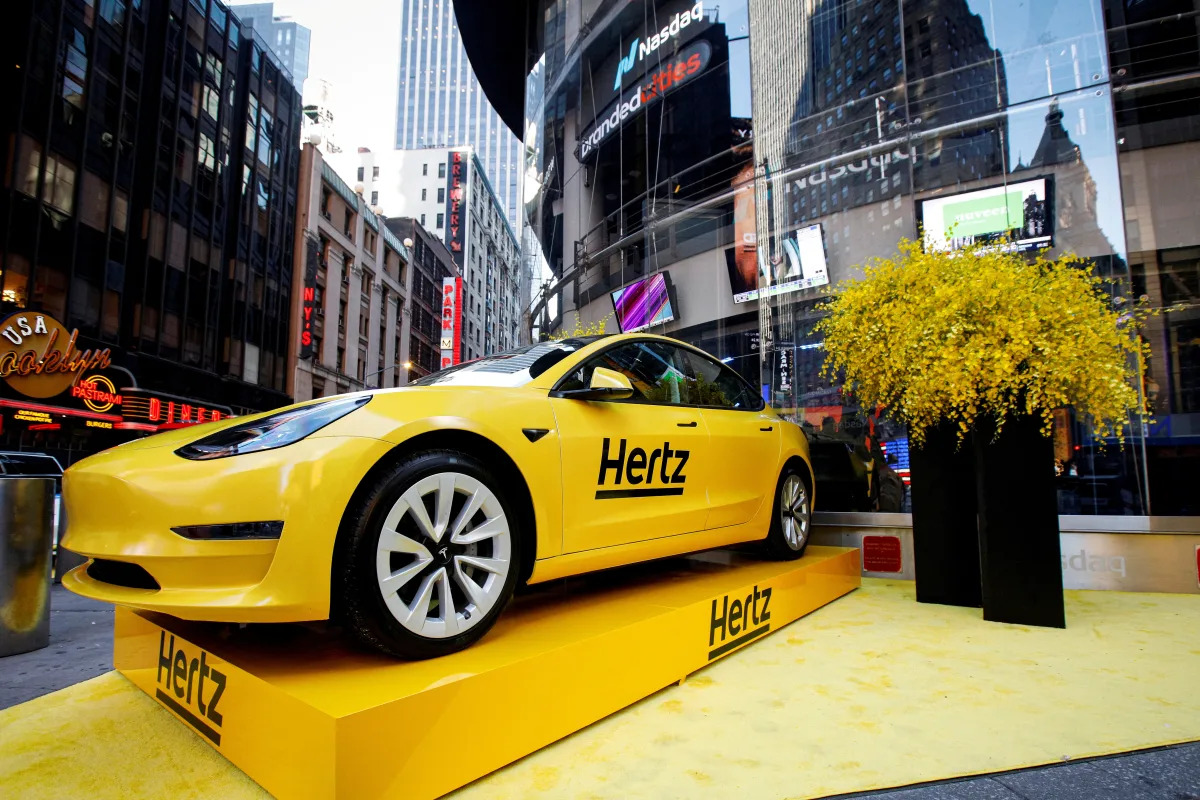 Featured image for Hertz Faces Turbulence: EV Strategy Backfires, Stock Volatility Ensues