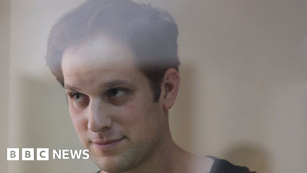 US Ambassador Meets Jailed Wall Street Journal Reporter in Russia