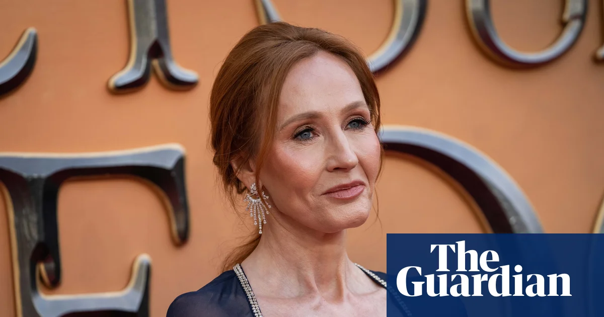 Featured image for JK Rowling Criticizes Emma Watson Over Trans Rights Dispute