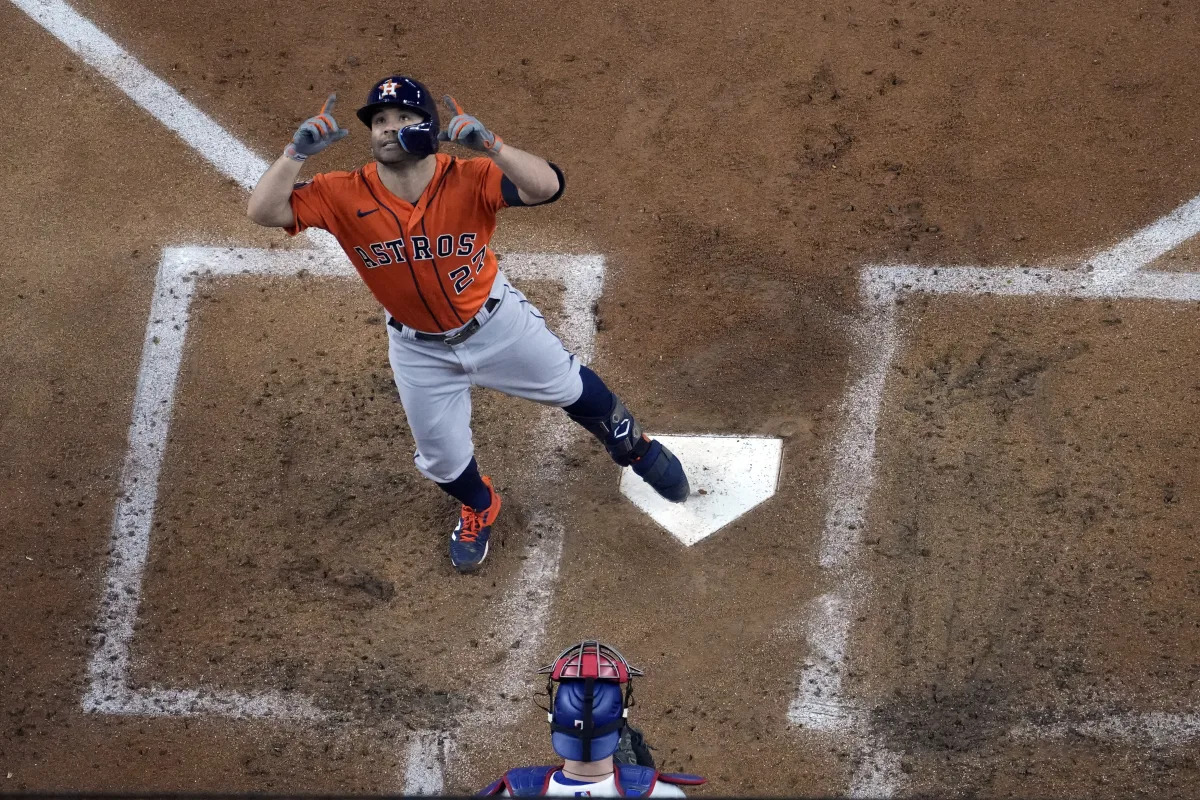 Astros rally to win Game 3, narrow ALCS gap against Rangers