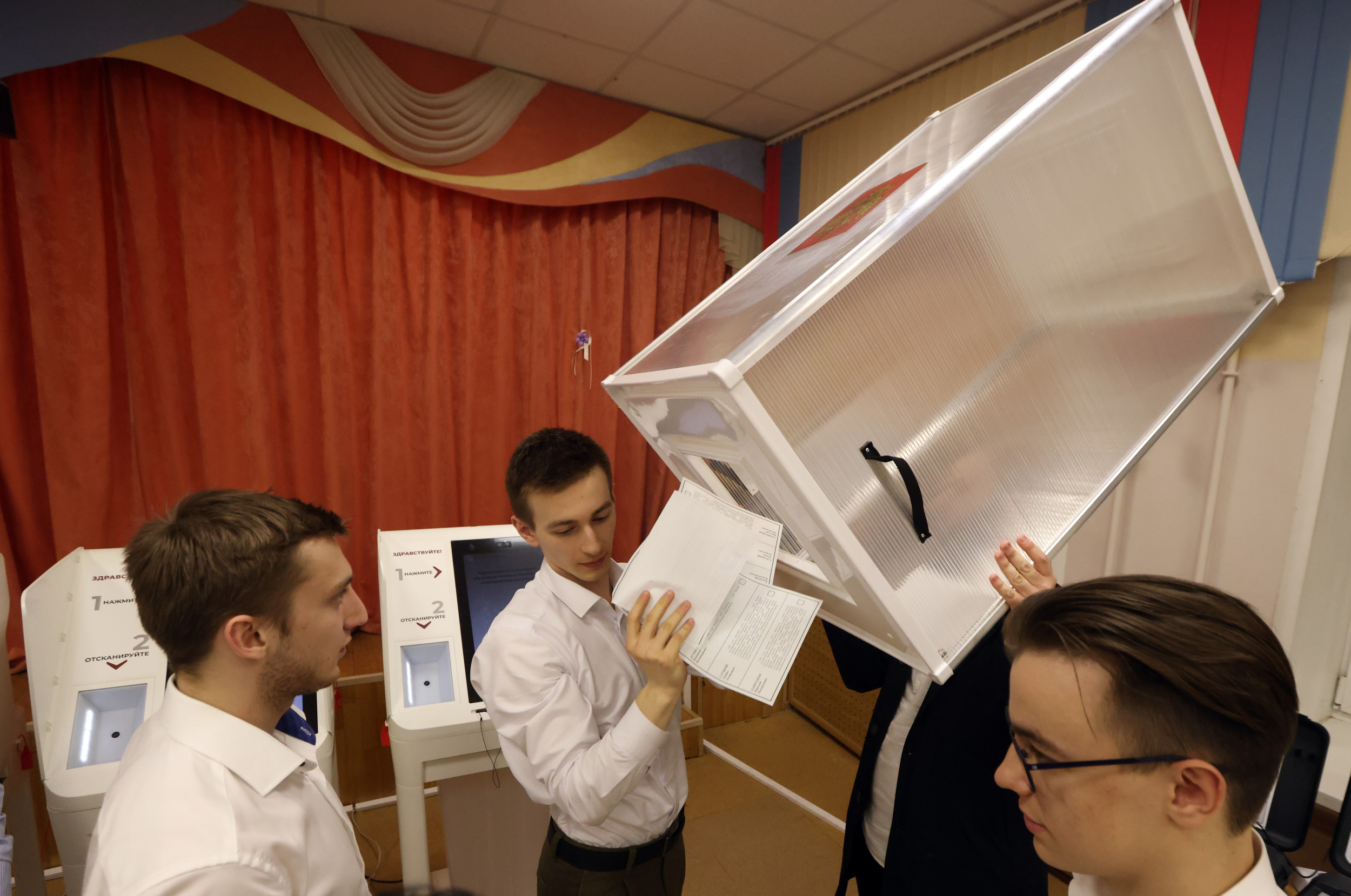 "Russian Voters Risk Lengthy Jail Sentences for Noon Voting"