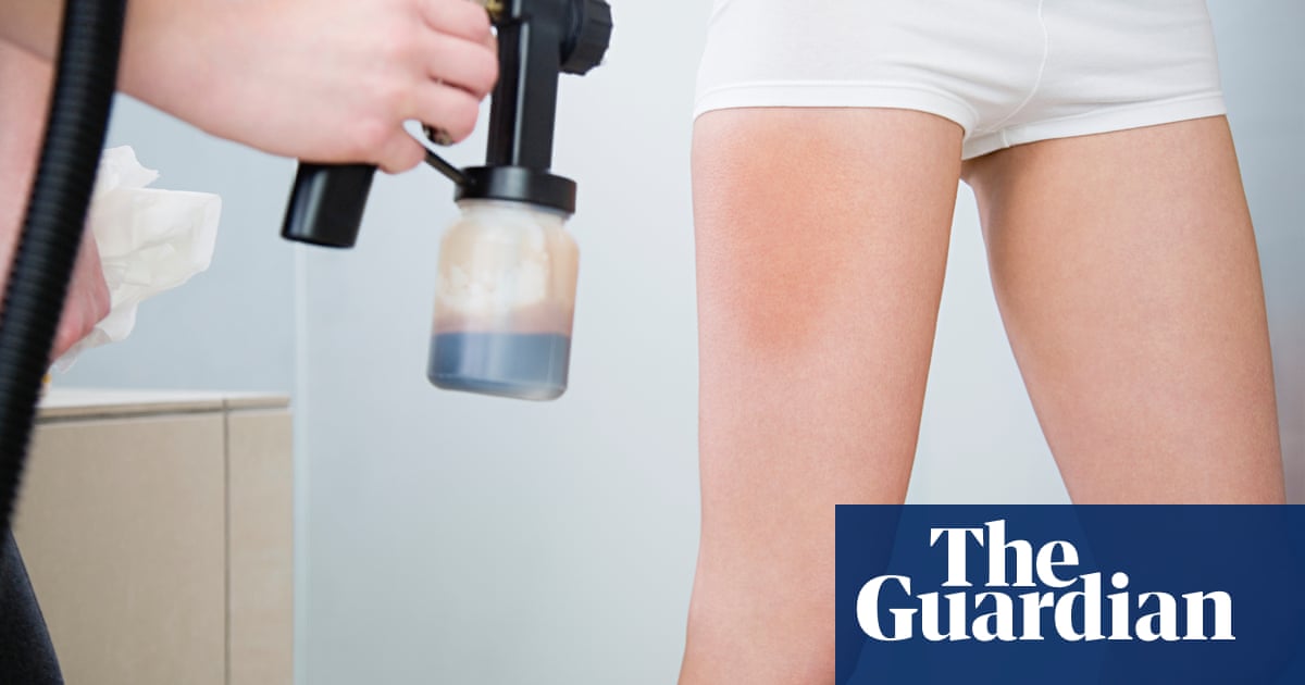 Irish Times retracts AI-written article on fake tan and racism.