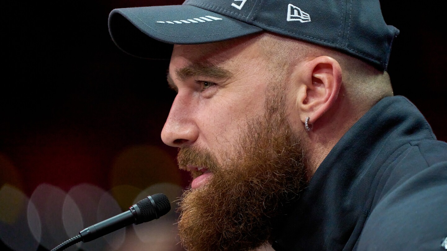 Featured image for "Travis Kelce's Emotional Saturday Night Speech Brings Teammates to Tears"