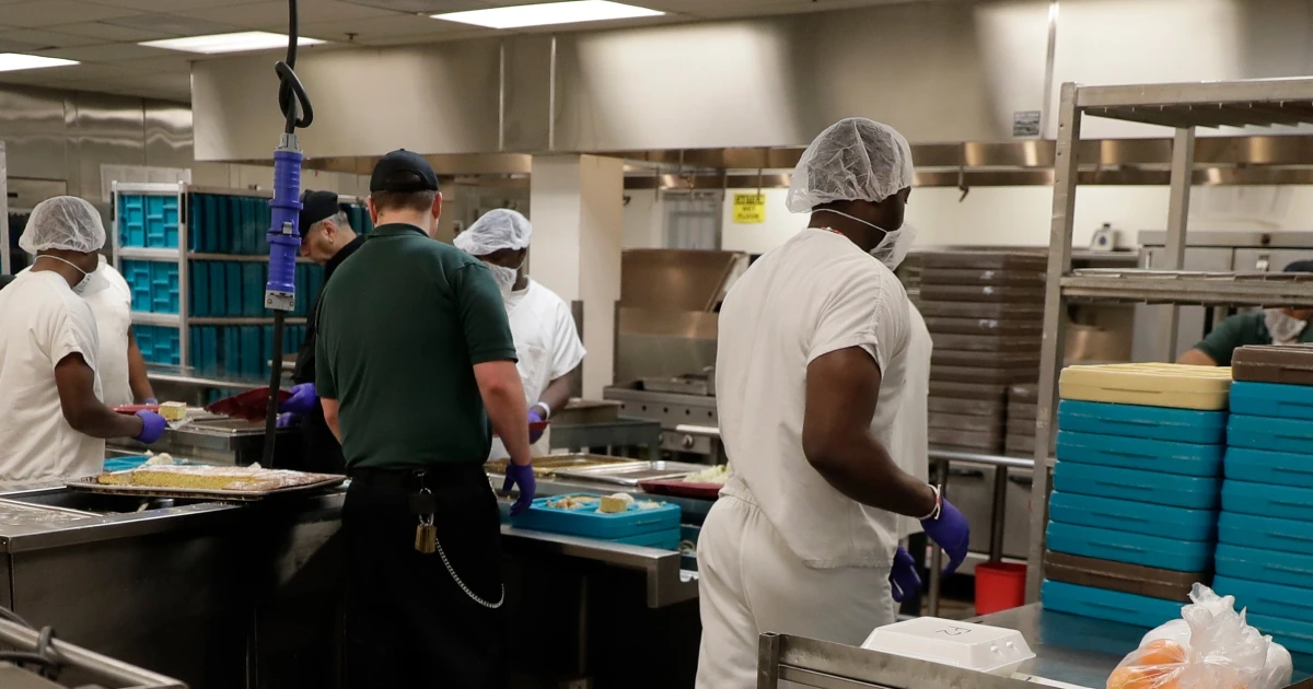 Featured image for Immigrants in ICE Detention Protest Food Quality and Hunger