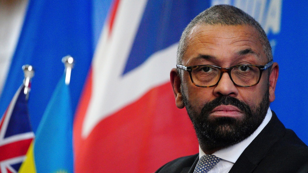 "UK Government's Controversial Move to Revive Rwanda Asylum Plan Sparks Outrage"