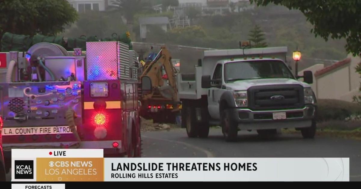 Featured image for Landslide in Rolling Hills Estates prompts evacuation of 12 homes