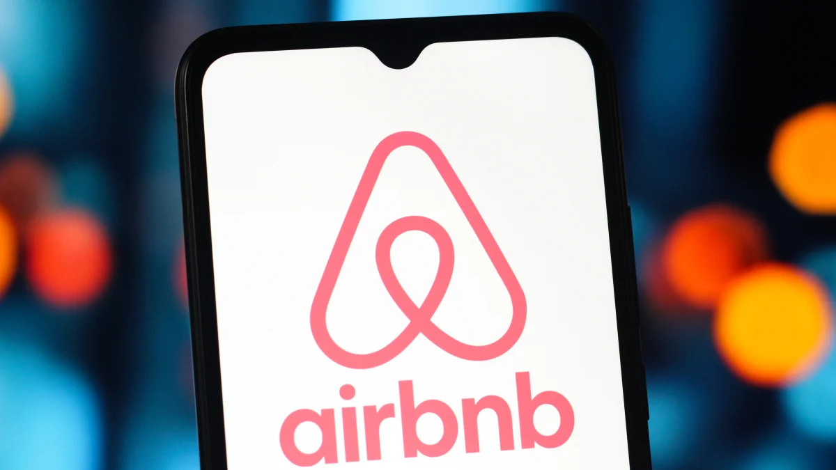 Airbnb tests AI-powered search to simplify rental bookings