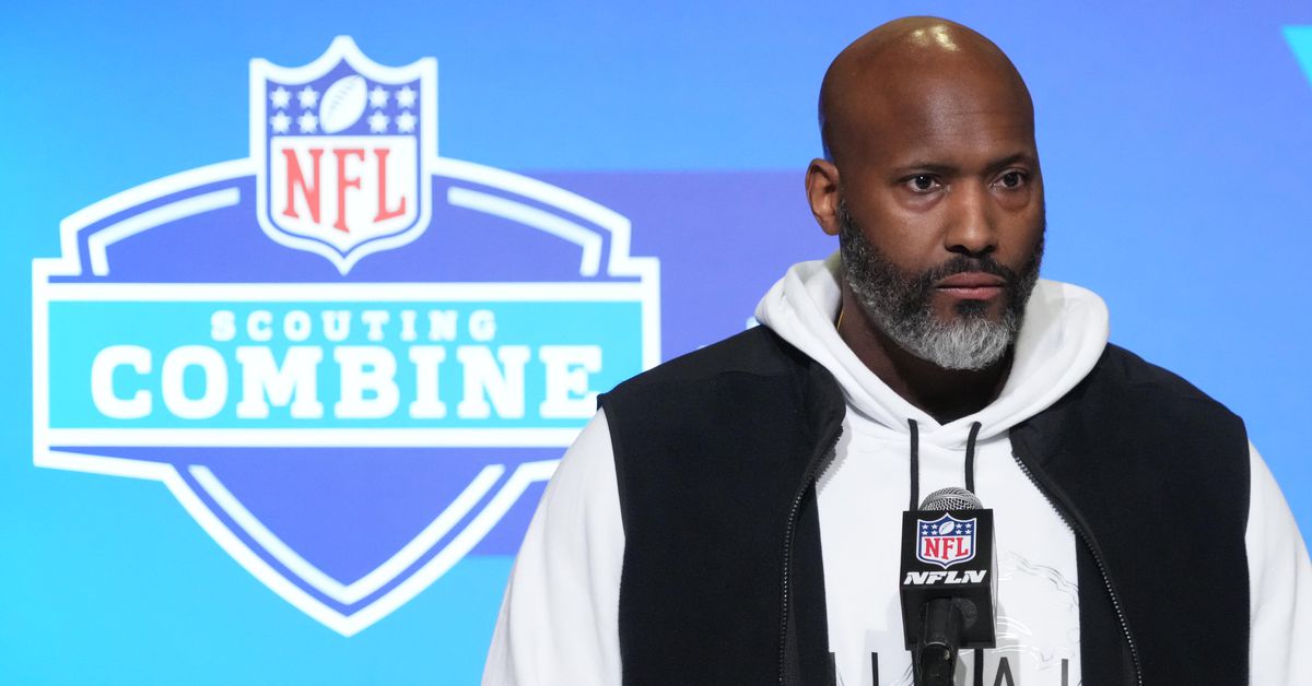 "Trade Talks: Detroit Lions' Potential Moves in the 2023 NFL Draft"
