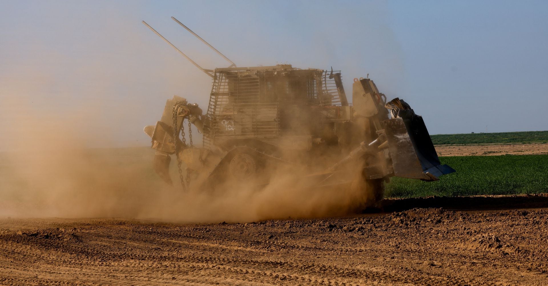 "Hamas Reports Seven Hostages Killed in Israeli Raids on Gaza"