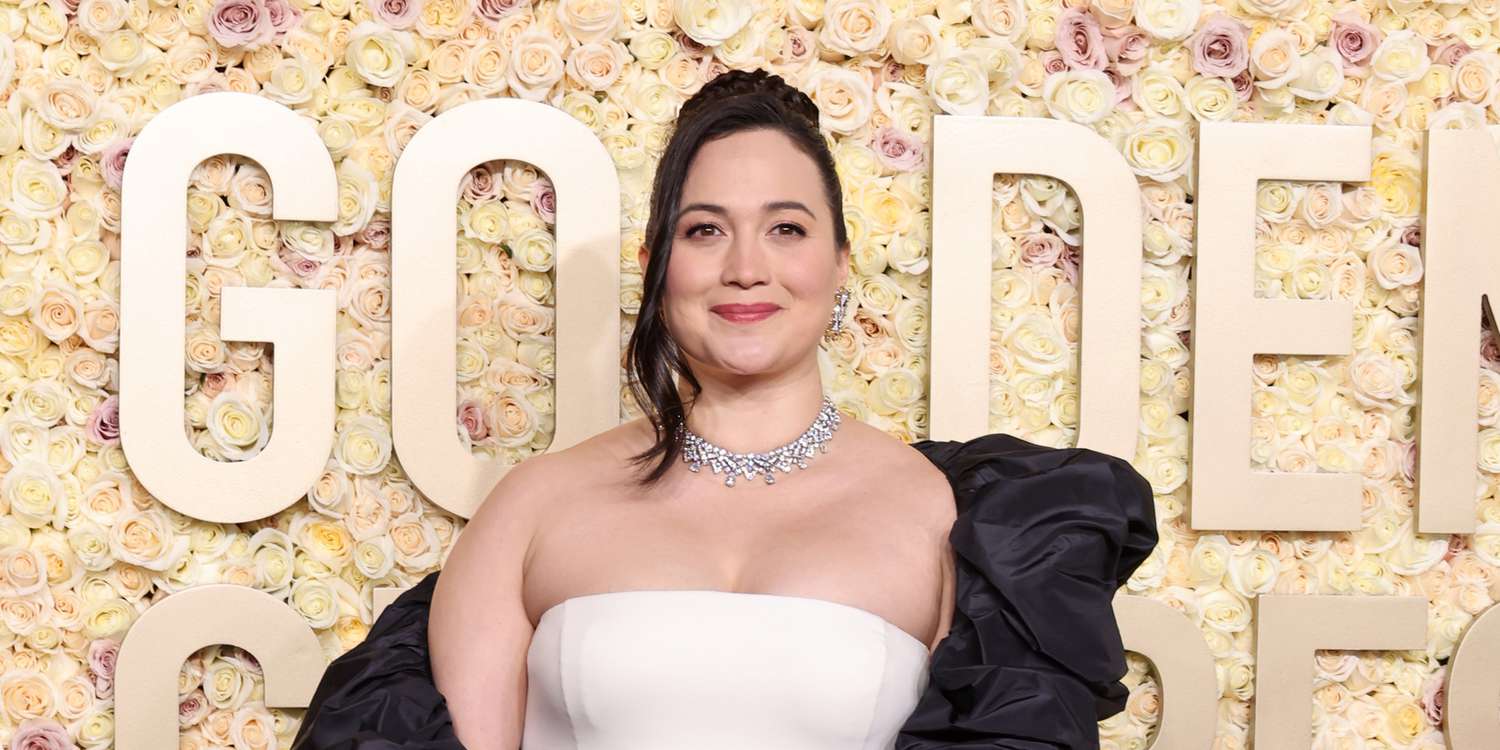 Featured image for Lily Gladstone Honors Blackfeet Tribe and Indigenous Stories at Golden Globes