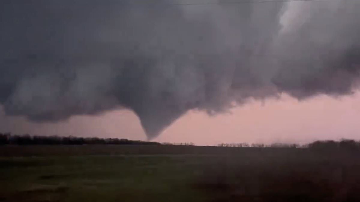 "Midwest Braces for Severe Weather: Tornadoes, 'Gorilla Hail' Threaten Kansas City"