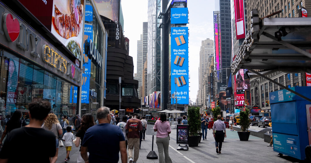 Featured image for Amazon Tightens Prime Sharing and Free Shipping Perks