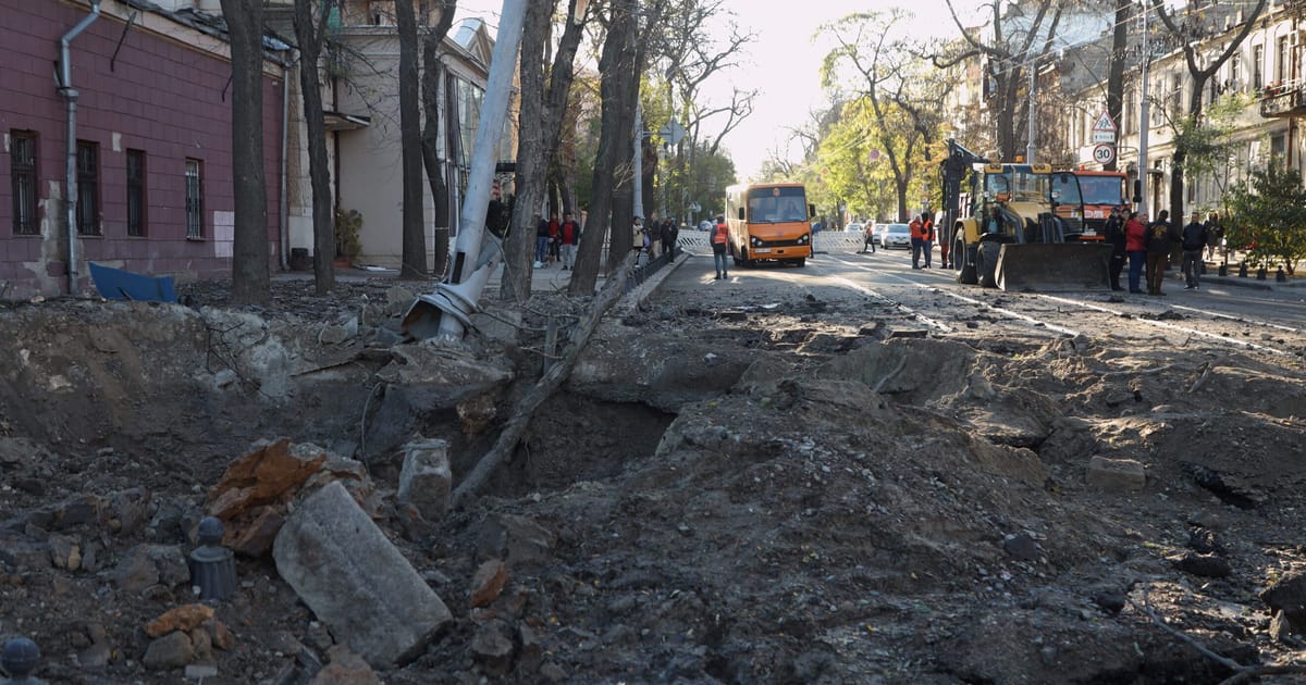 "Escalating Conflict: Russian Bombings Devastate Ukrainian Cities and Cultural Heritage"