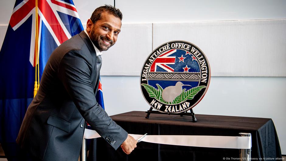 Featured image for FBI's Kash Patel Distributes Illegal 3D-Printed Guns to New Zealand Officials