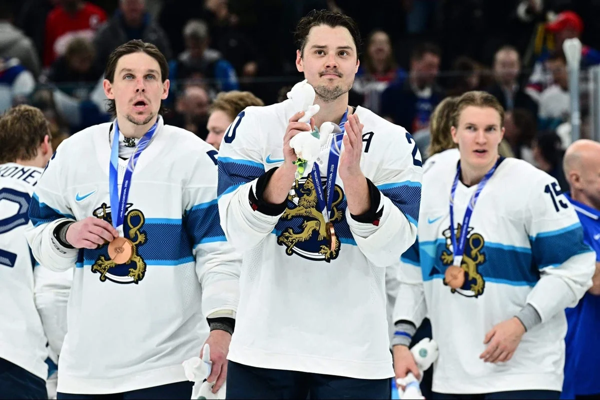 Finland clinches Olympic bronze with decisive 6-1 win over Slovakia