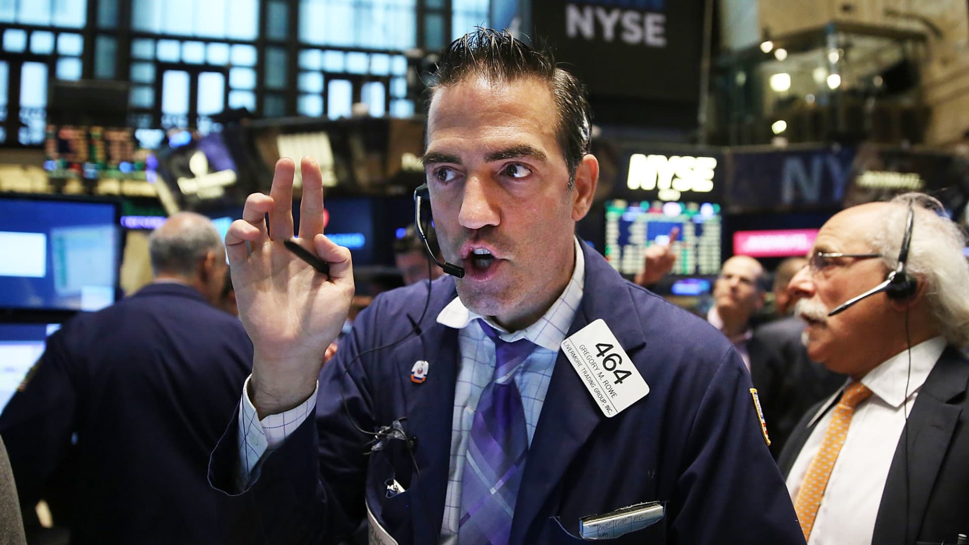 Featured image for Weekly Market Highlights: New Position Initiated and 2025 Top Performers