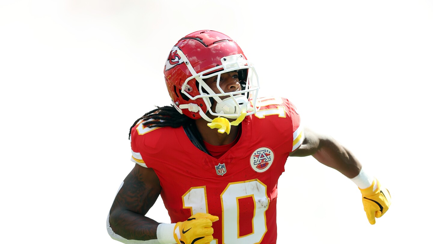 Featured image for Chiefs Bolstered by Return of Pacheco and Omenihu for Raiders Clash