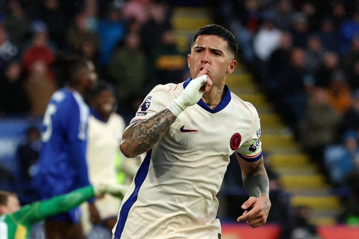 Featured image for Chelsea Triumphs Over Leicester with Fernandez's Impactful Performance