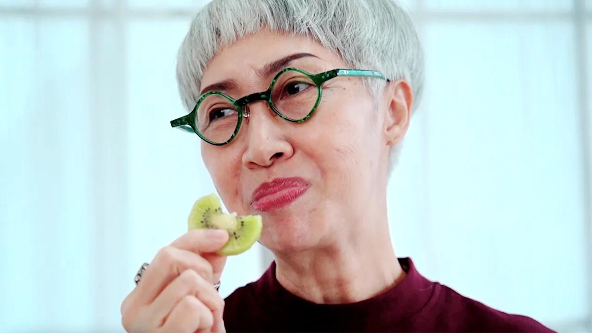 Featured image for Kiwi may alleviate common digestive issues, study shows