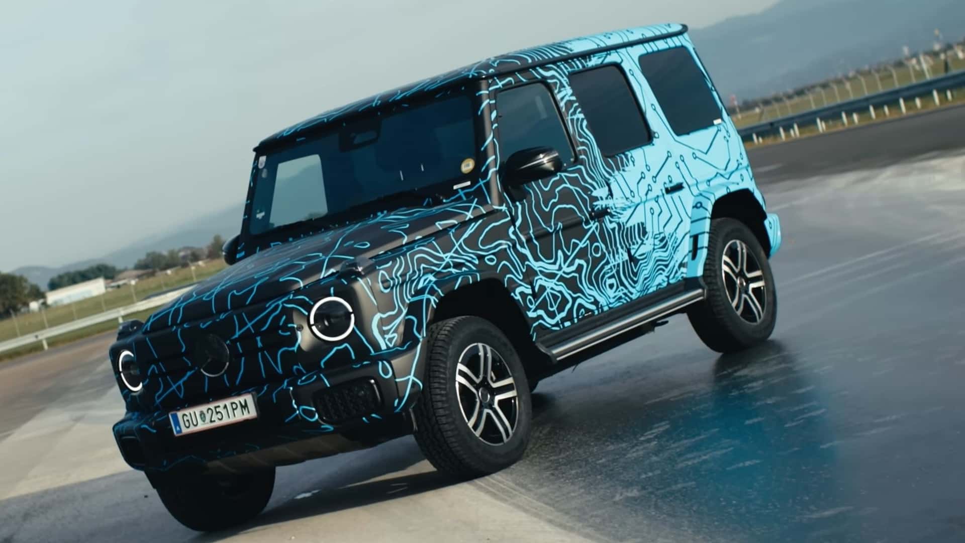 Featured image for Mercedes CEO Showcases Electric G-Class's Impressive 360-Degree Maneuverability