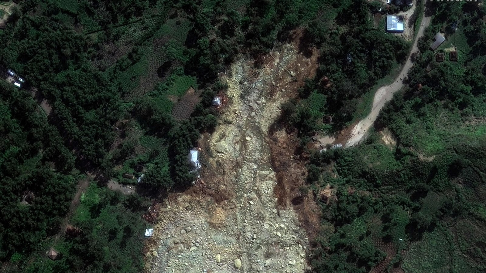 Papua New Guinea Landslide Buries Over 2,000, Seeks Aid