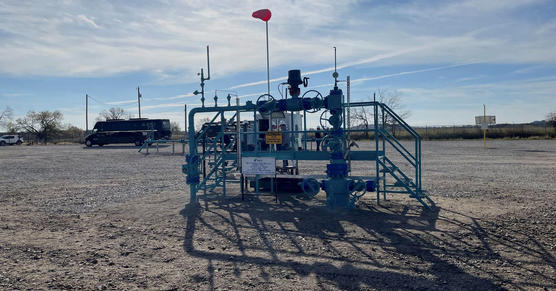 Featured image for "Natural Gas Prices Plunge, Posing Challenges for Producers and Investors"