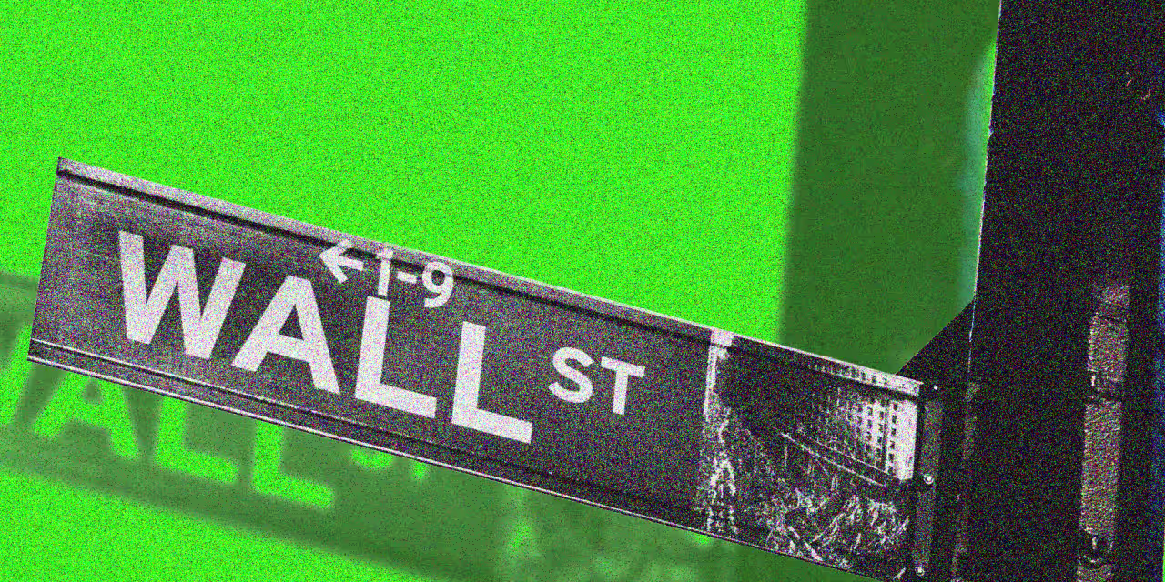 Featured image for Wall Street Hits New Highs Amid Optimism Despite Shutdown