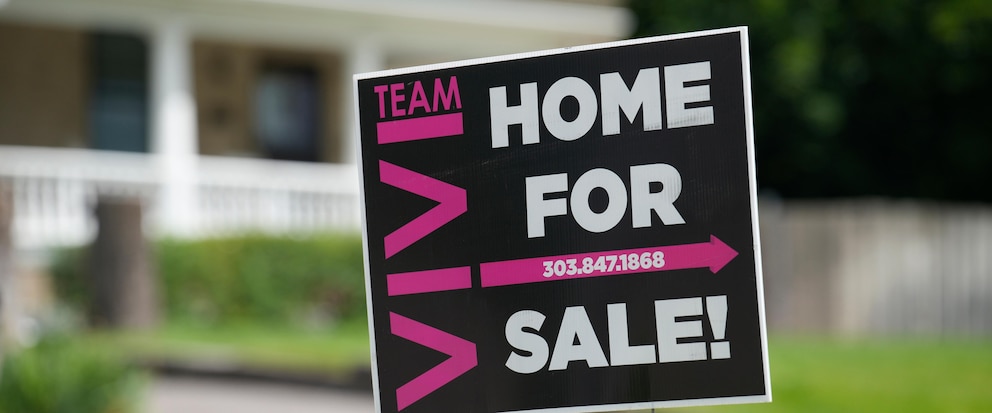 US Mortgage Rates Soar to 23-Year High at 7.31%