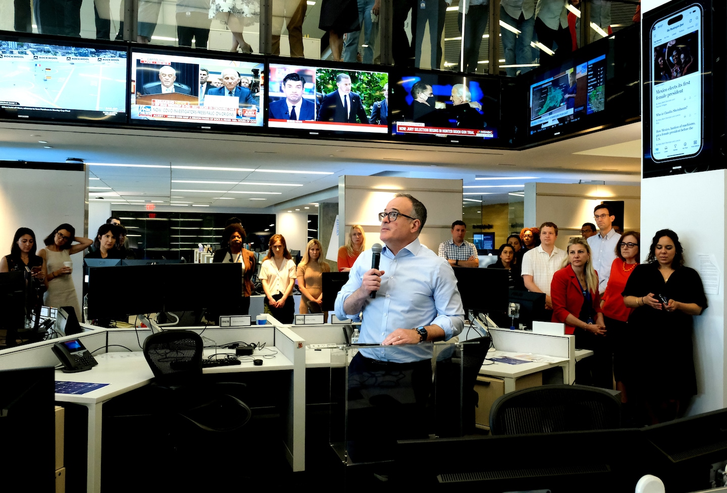 Featured image for "Washington Post Faces Turmoil Amid Leadership Changes and Declining Readership"