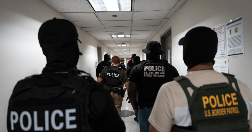 Judge Orders ICE to Improve Conditions at NYC Migrant Detention Center