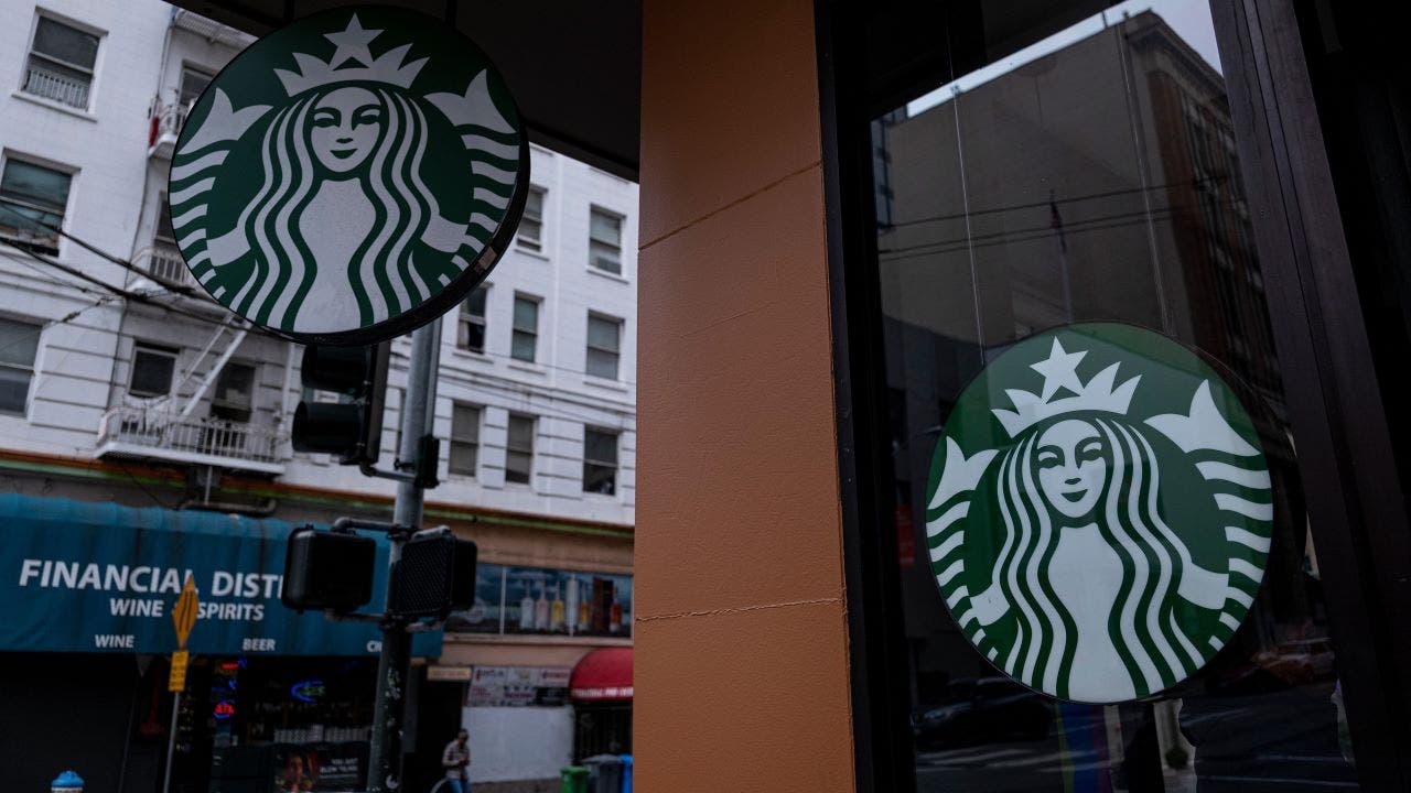 Starbucks CEO addresses protests and challenges amid Middle East war and unionization