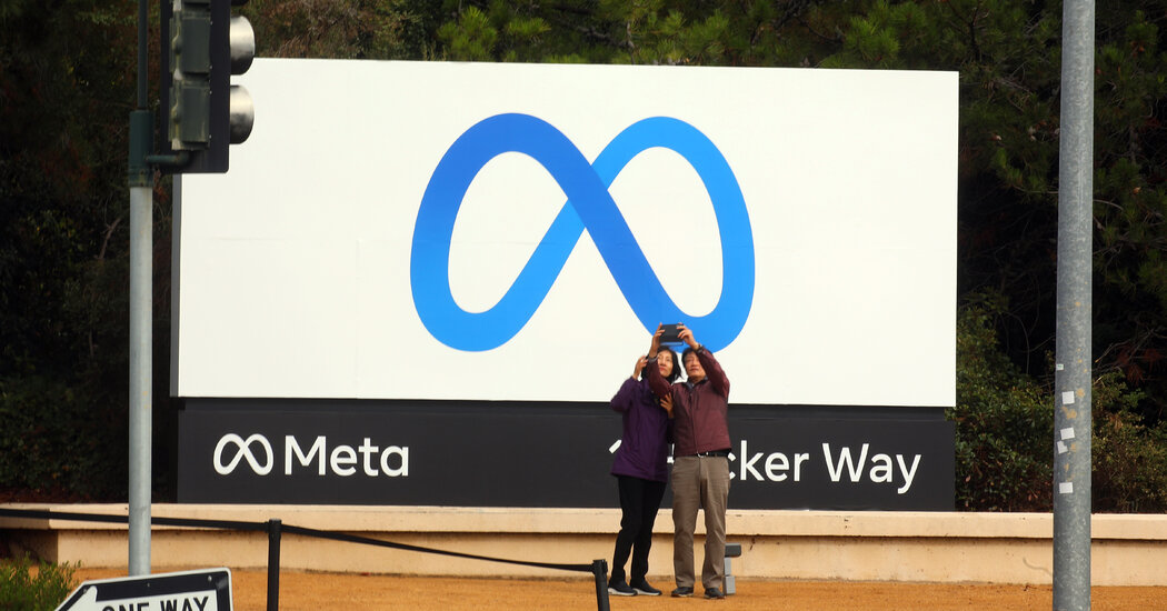 "Meta Resolves Widespread Facebook and Instagram Outages"
