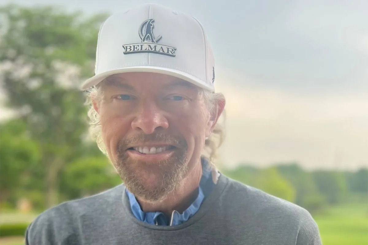 Toby Keith's Cancer Shrinks, Hopes for Fall Tour