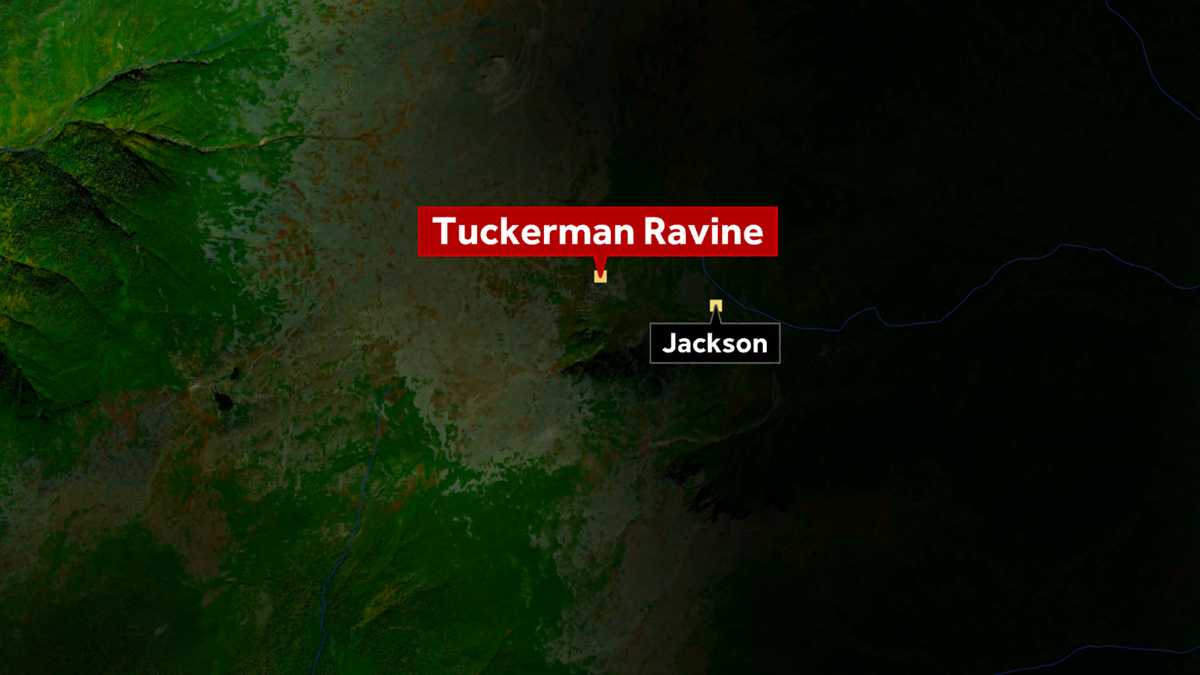Featured image for "Authorities Rescue Two People from Tuckerman Ravine"