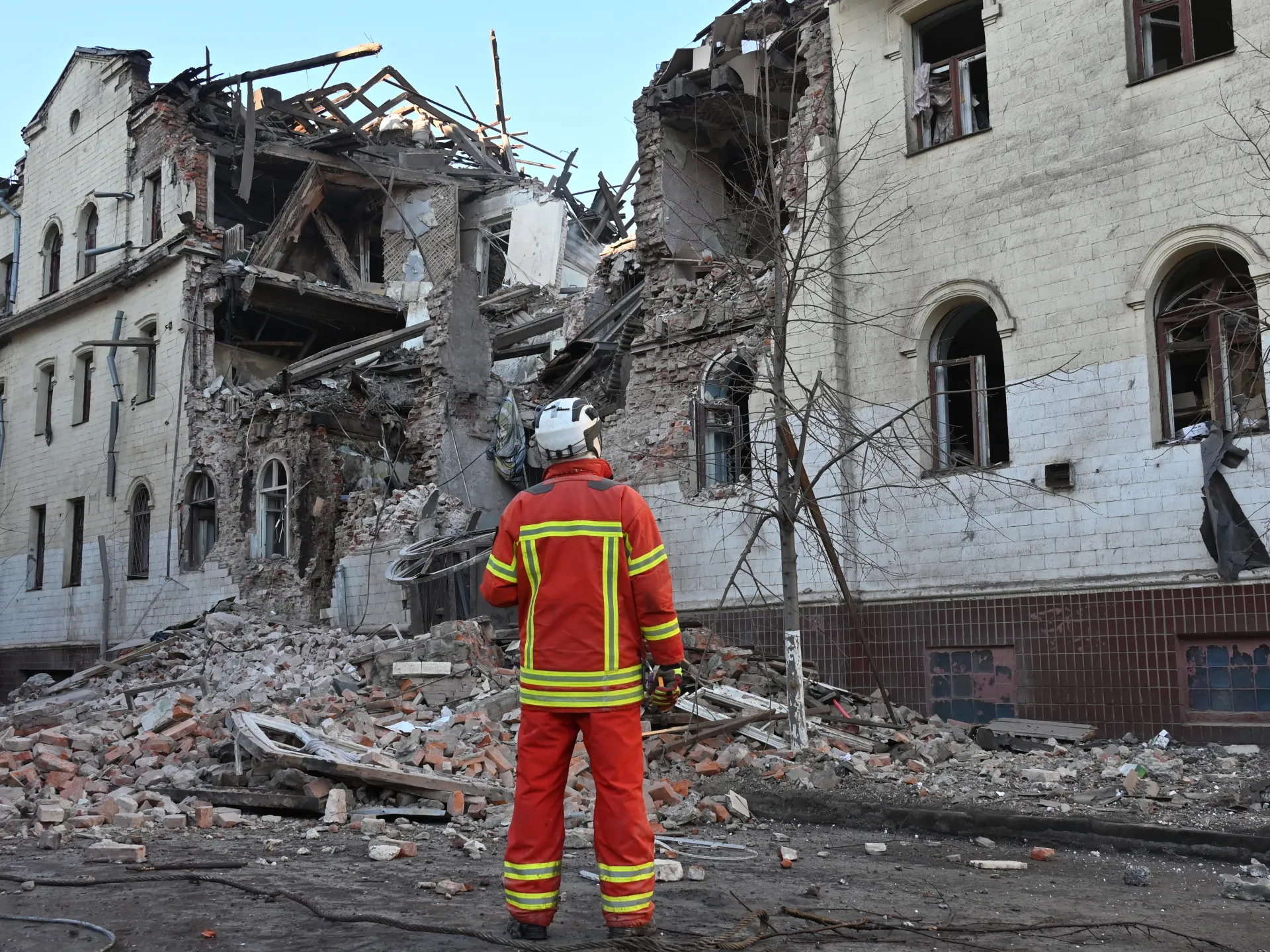 "Fatal Russian Drone Strike Claims Seven Lives in Kharkiv, Ukraine"