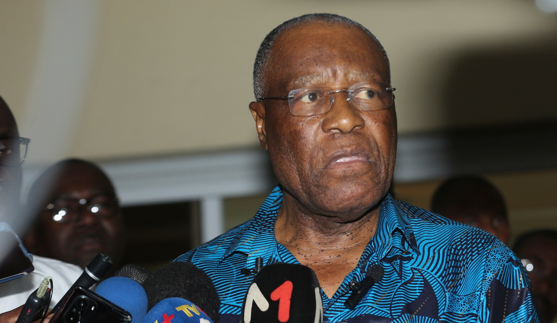 "Gabon's Presidential Election: Opposition Aims to Turn the Page on Bongos"