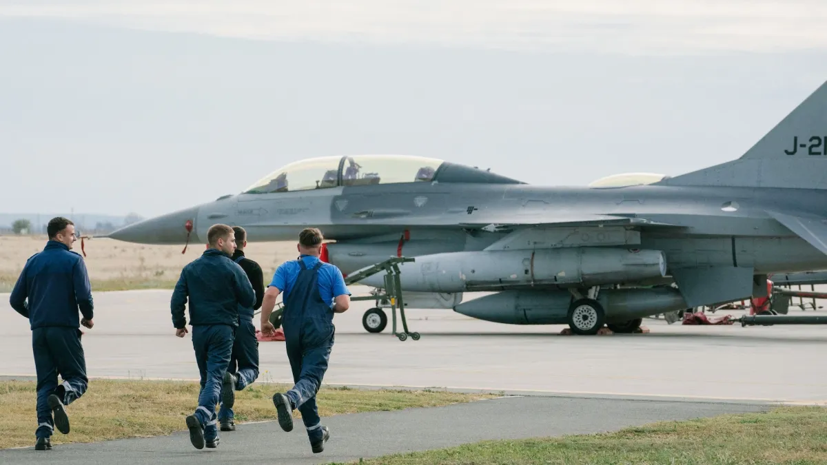 Featured image for Romania Acquires 18 F-16 Jets for €1 in Dutch Transfer