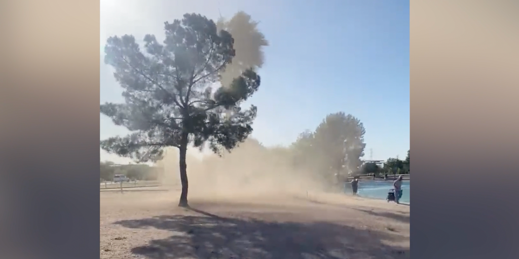 Featured image for Meteorologist's Close Encounter with Dust Devil in Arizona