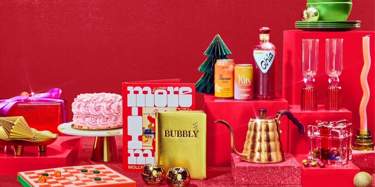 Featured image for Top Last-Minute Amazon Deals for Holiday Shopping