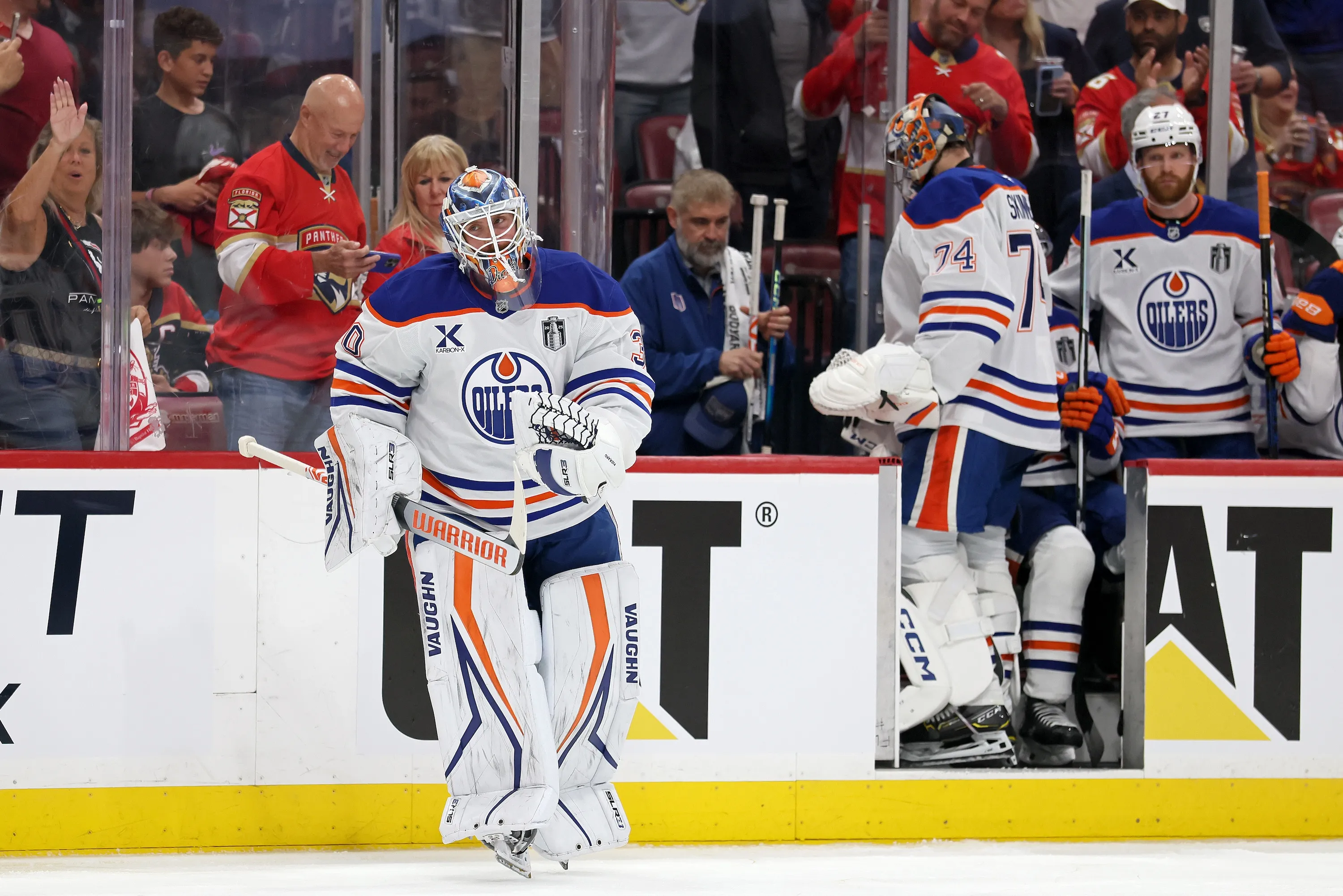 Featured image for Oilers' Goalie Dilemma for Critical Game 6