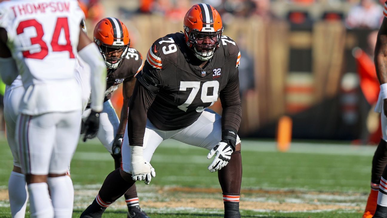 Featured image for Browns' Dawand Jones to Undergo Season-Ending Knee Surgery