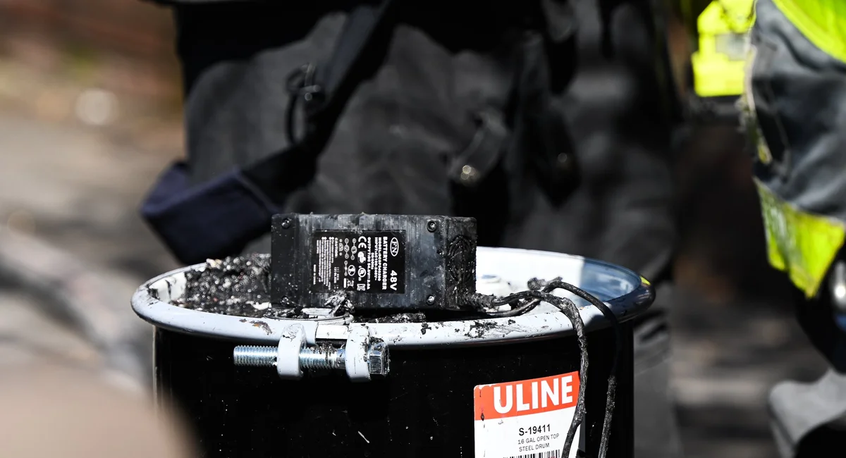 NYC garbage trucks face increasing fire risk from lithium-ion batteries.