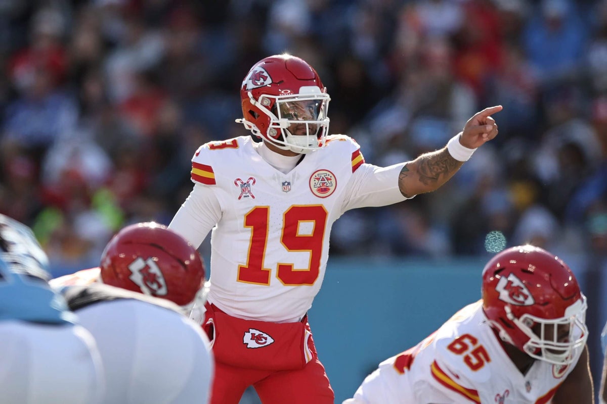 Featured image for NFL Christmas Day: Backup QBs, TV Schedule, and Expert Picks