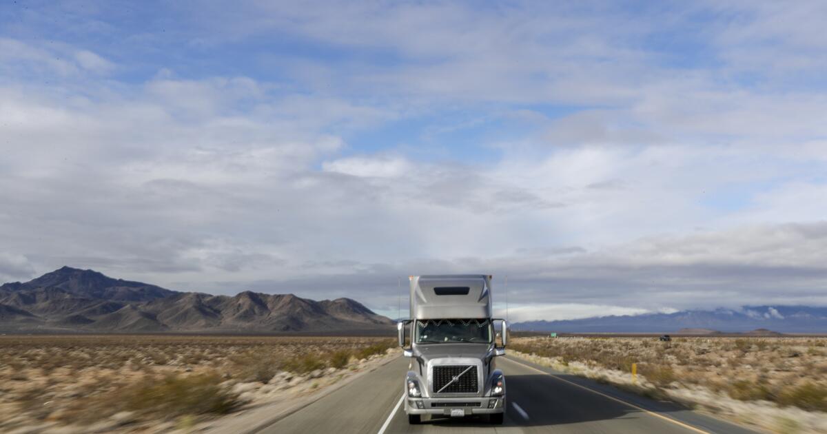 Featured image for Immigrant and Sikh Truckers Sue California Over License Cancellations