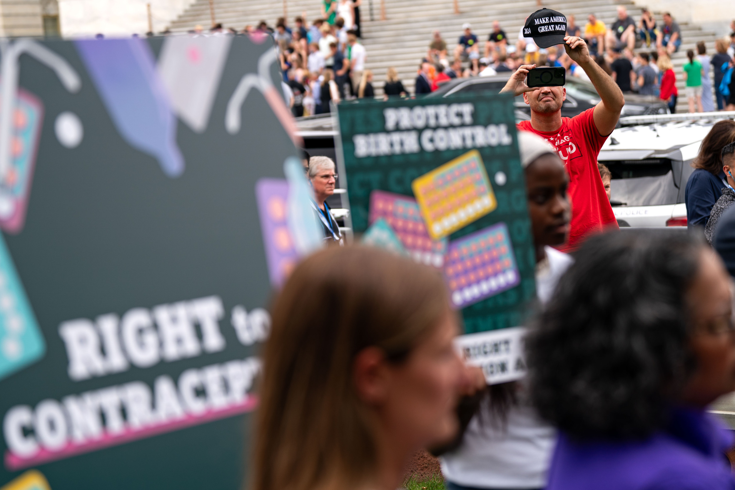 Featured image for "Senate Republicans Block Contraception Access Bill"