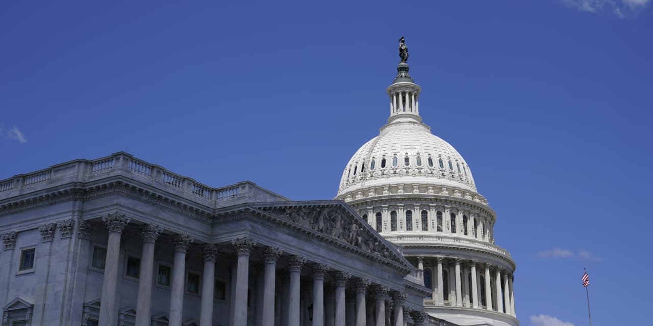 Featured image for Navigating Complex Required Withdrawals from Retirement Accounts Under New Rules