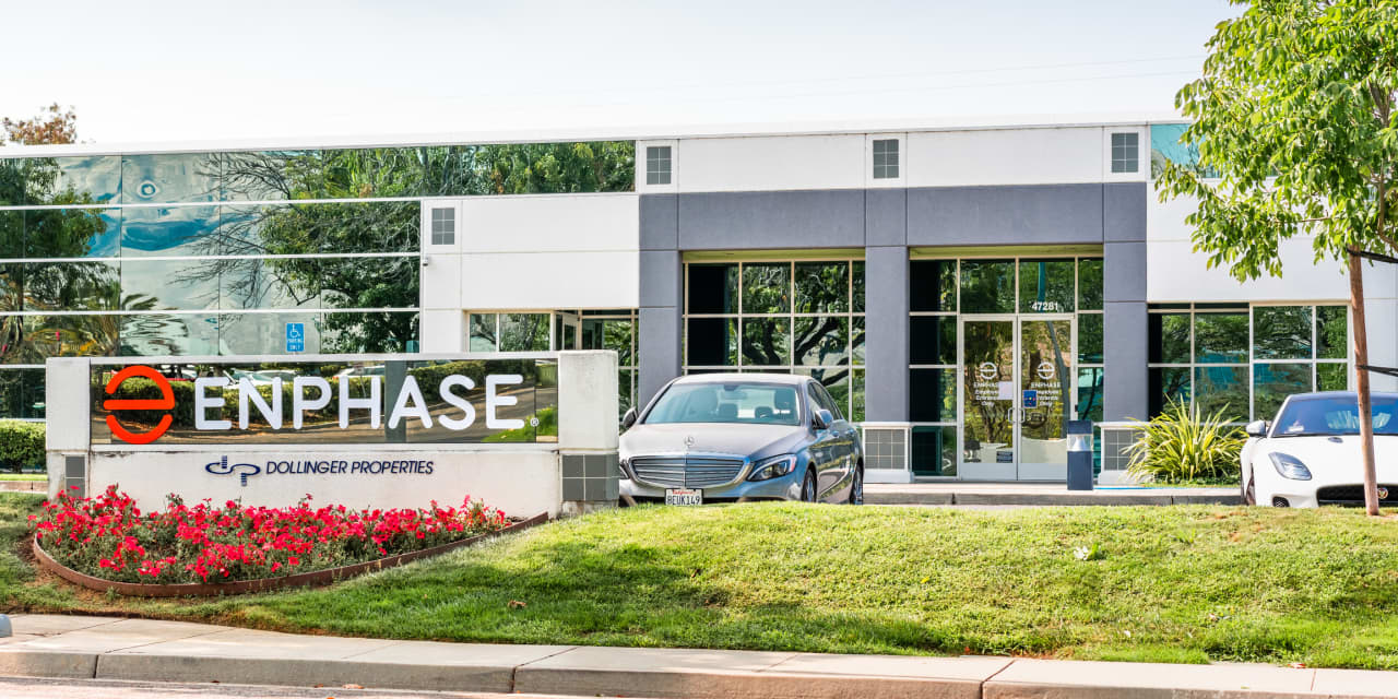 Enphase Energy's Stock Plummets Amidst Weak Guidance and Overreaction.