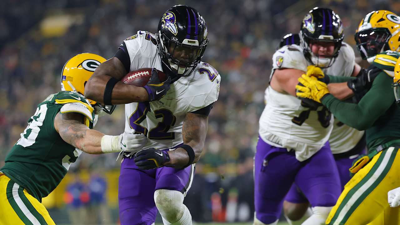 Featured image for Derrick Henry Dominates with Four Touchdowns in Ravens' Win