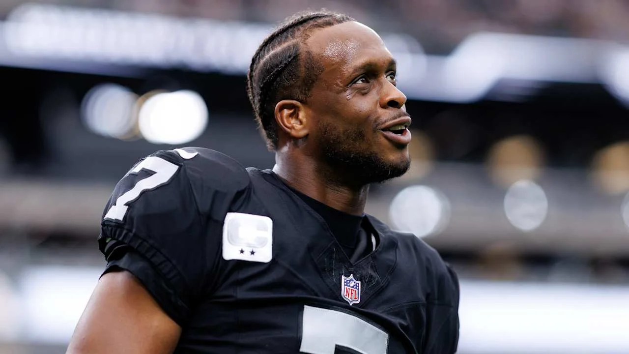 Return to New York: Geno Smith Traded to Jets in Pick Swap