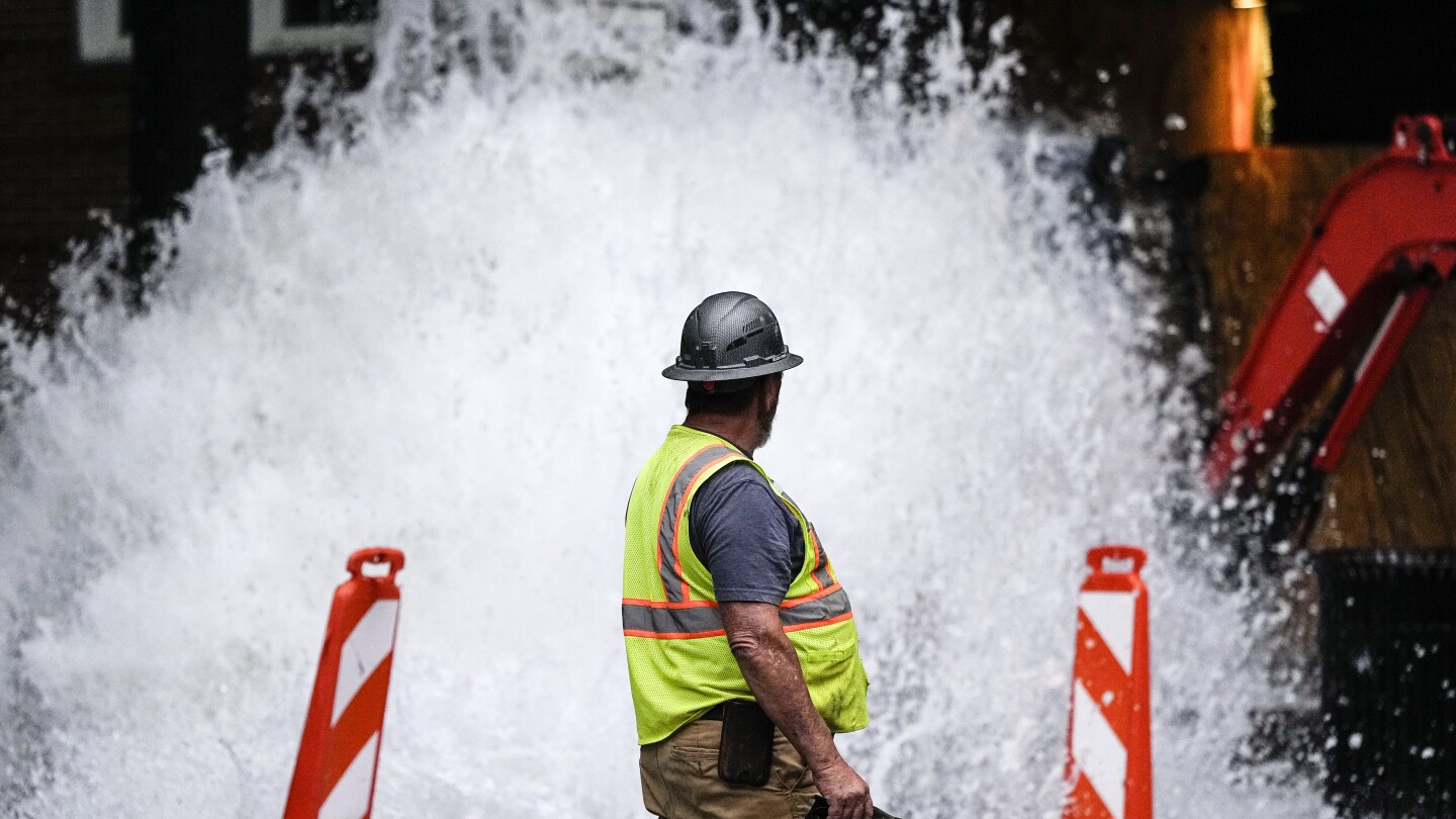Featured image for Atlanta Declares State of Emergency Amid Major Water Outages